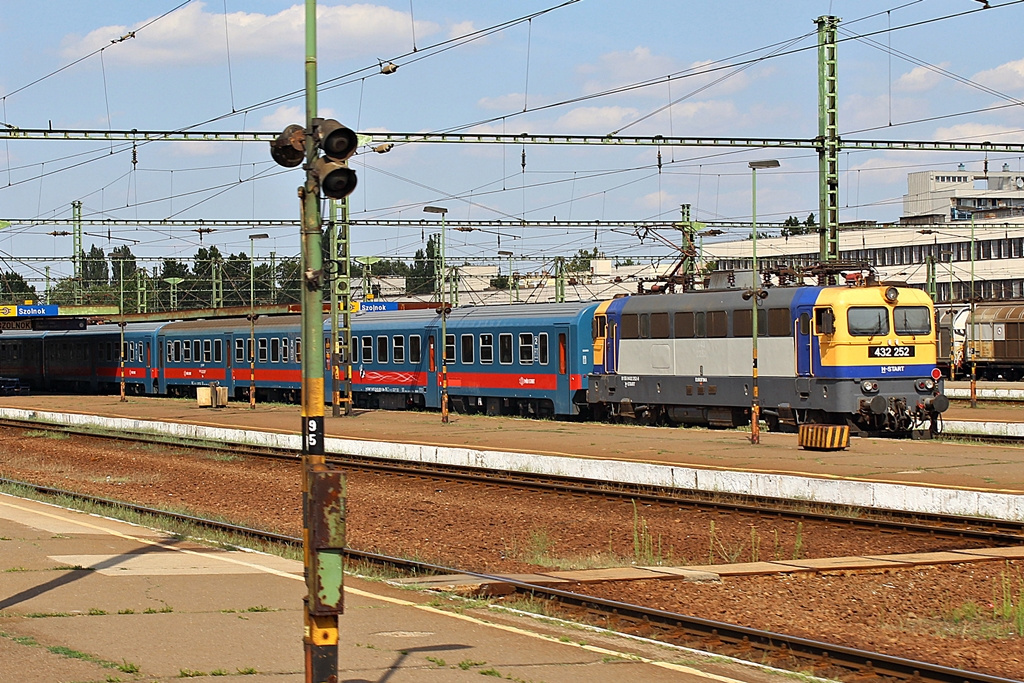 432 252 Szolnok (2015.07.16).