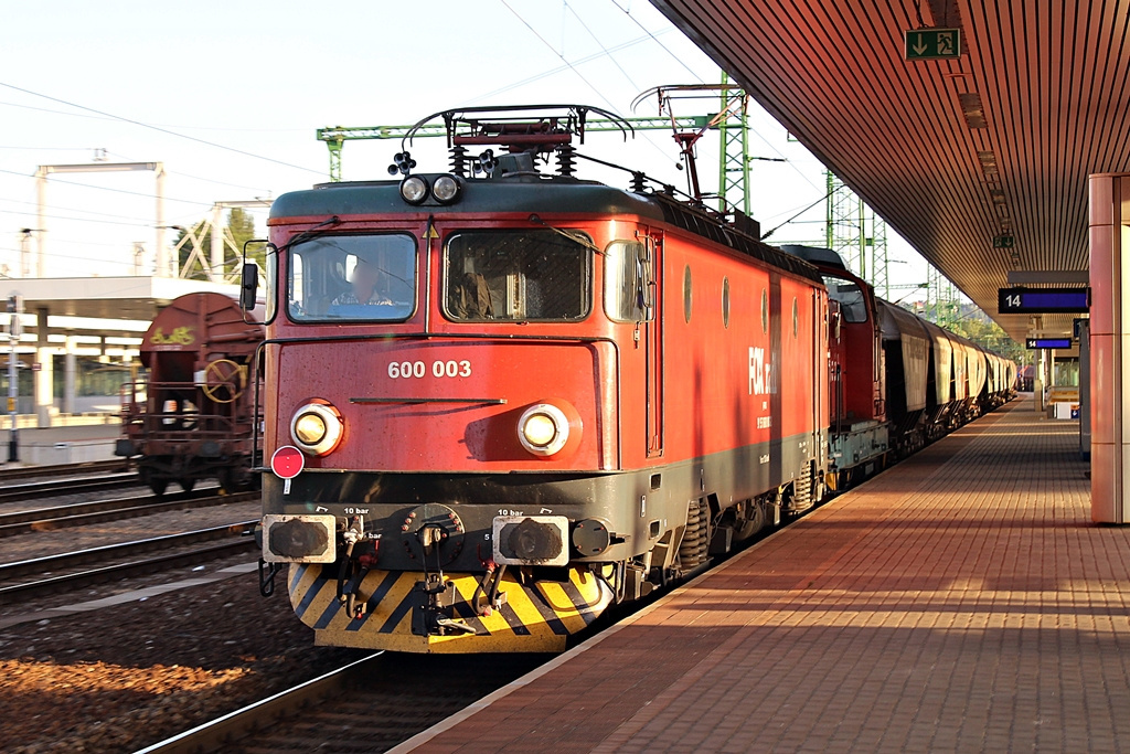 600 003 + 429 011 Kelenföld (2015.08.01).