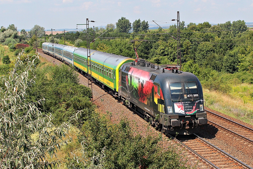 470 505 Biatorbágy (2015.08.04).