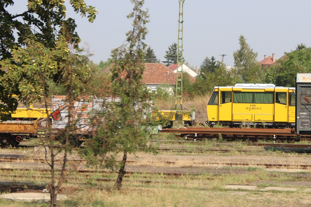 685 011 Füzesabony (2015.08.14).