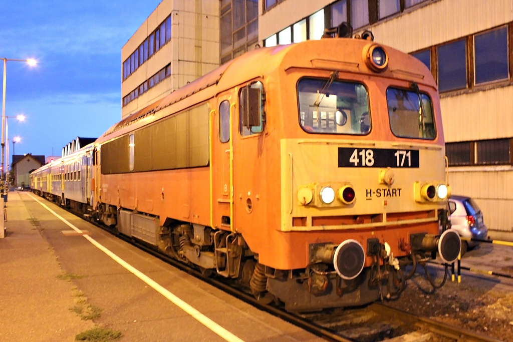 418 171 Mátészalka (2015.08.21).01