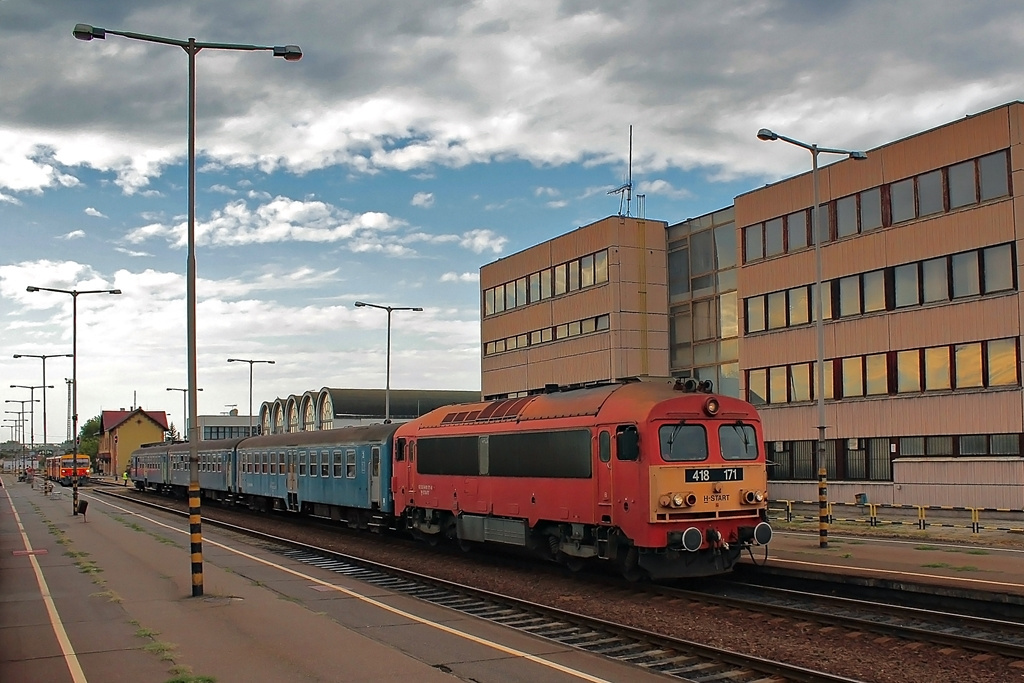 418 171 Mátészalka (2015.08.21).03