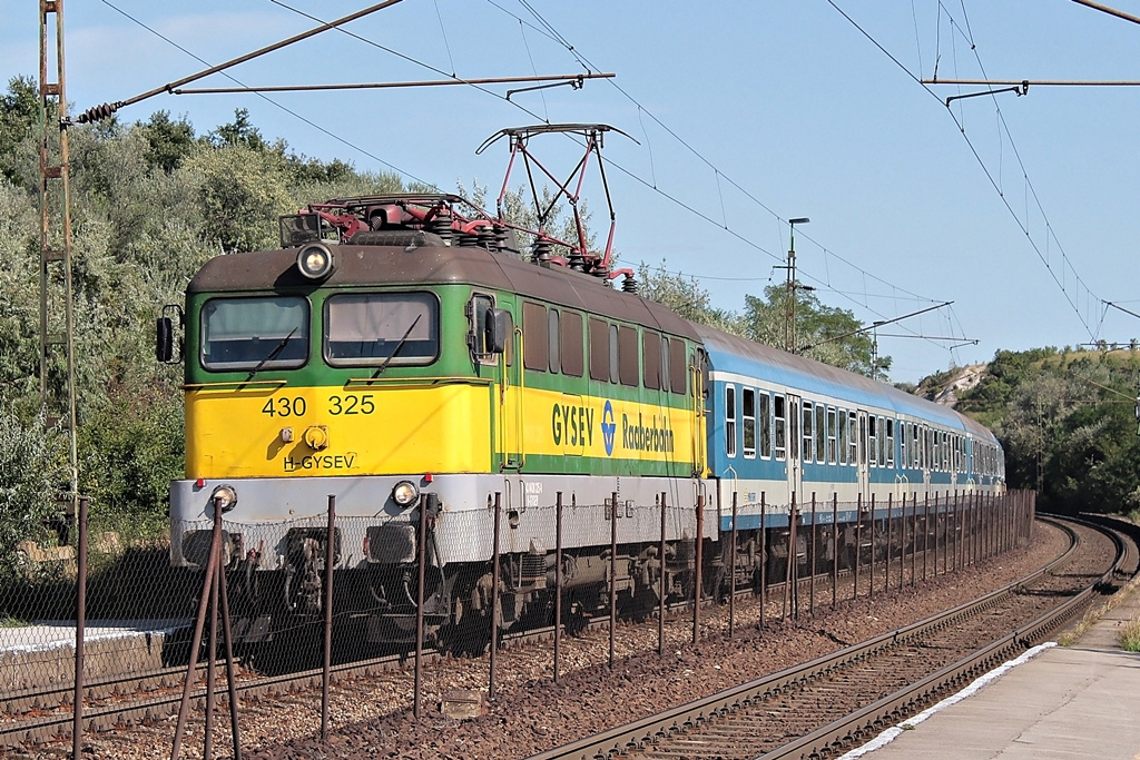 430 325 Szár (2015.08.26). 02