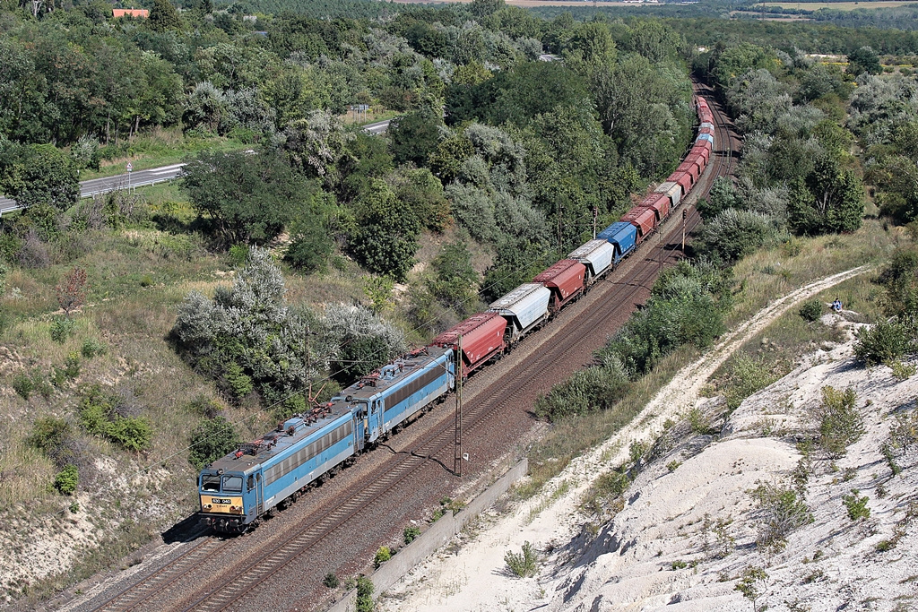 630 040 + 630 033 Szár (2015.08.26).