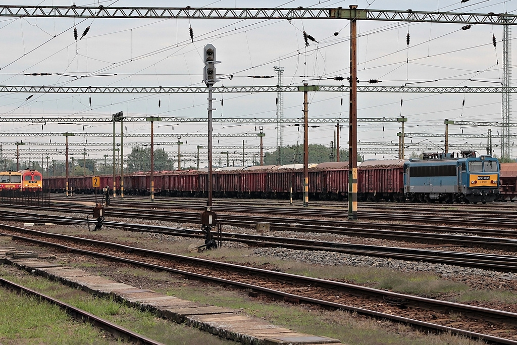 630 036 Dombóvár (2015.09.30).