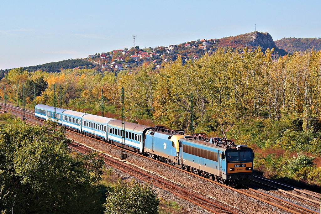 630 151 + 470 009 Budaörs (2015.10.27).