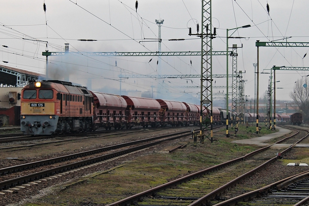 628 175 Dombóvár (2015.12.10)