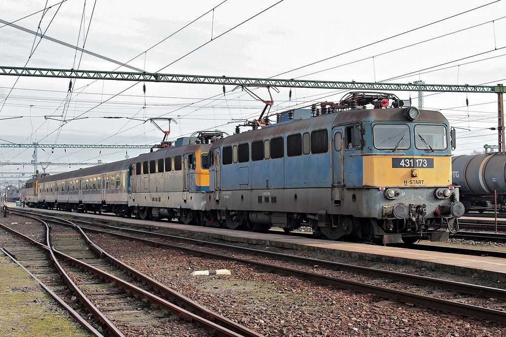 431 173 + 433 312 Dombóvár (2015.02.12)