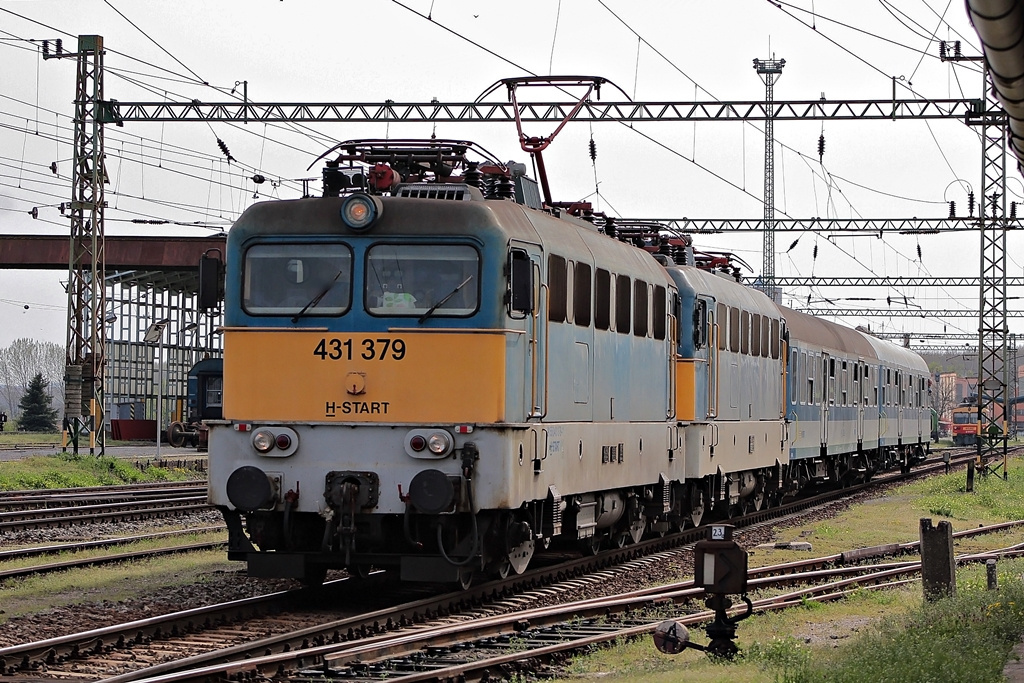 431 379 + 431 005 Dombóvár (2016.04.04).