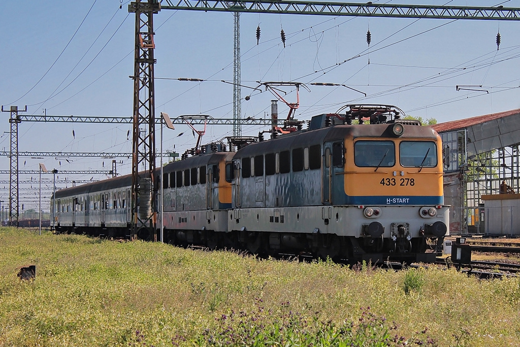 433 278 + 433 242 Dombóvár (2016.04.30).