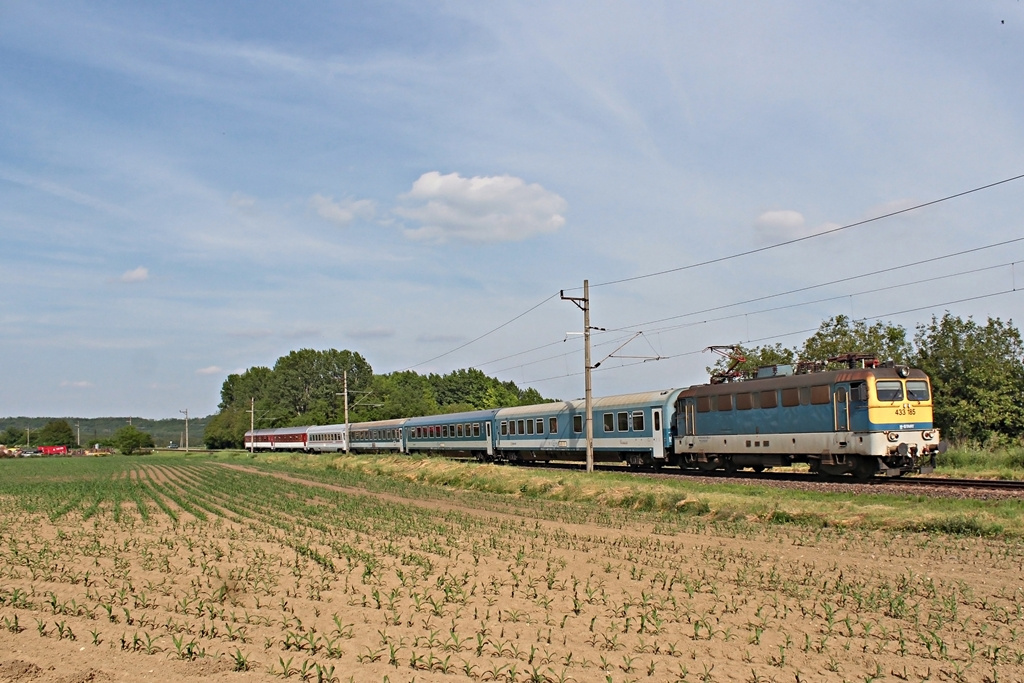 433 185 Dombóvár (2016.05.27).