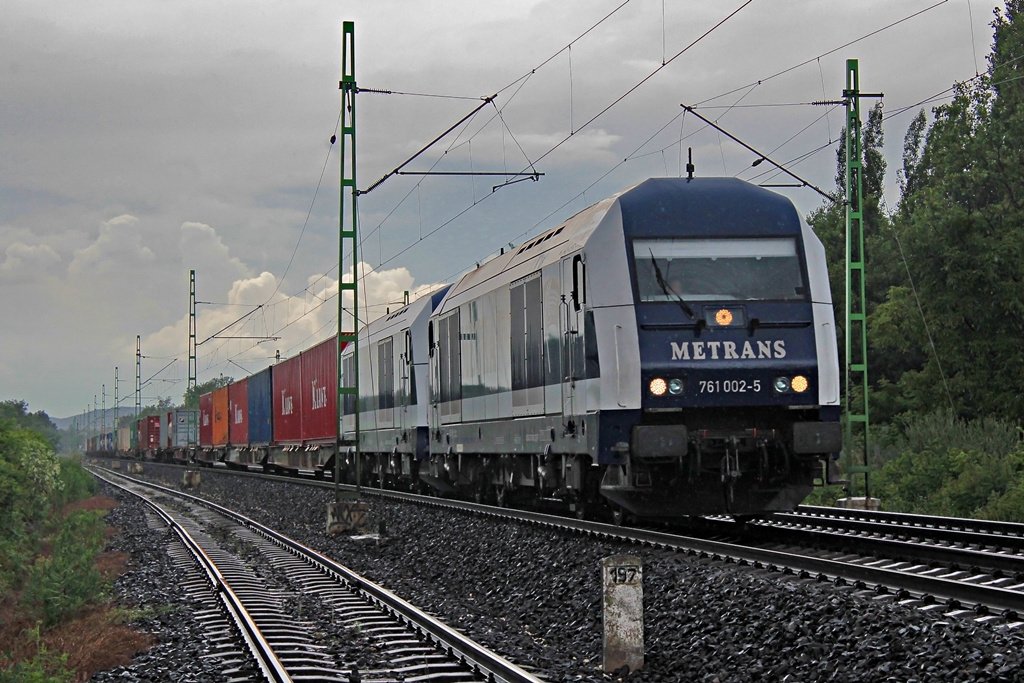 761 002 + 761 004 Budaörs (2016.06.13).