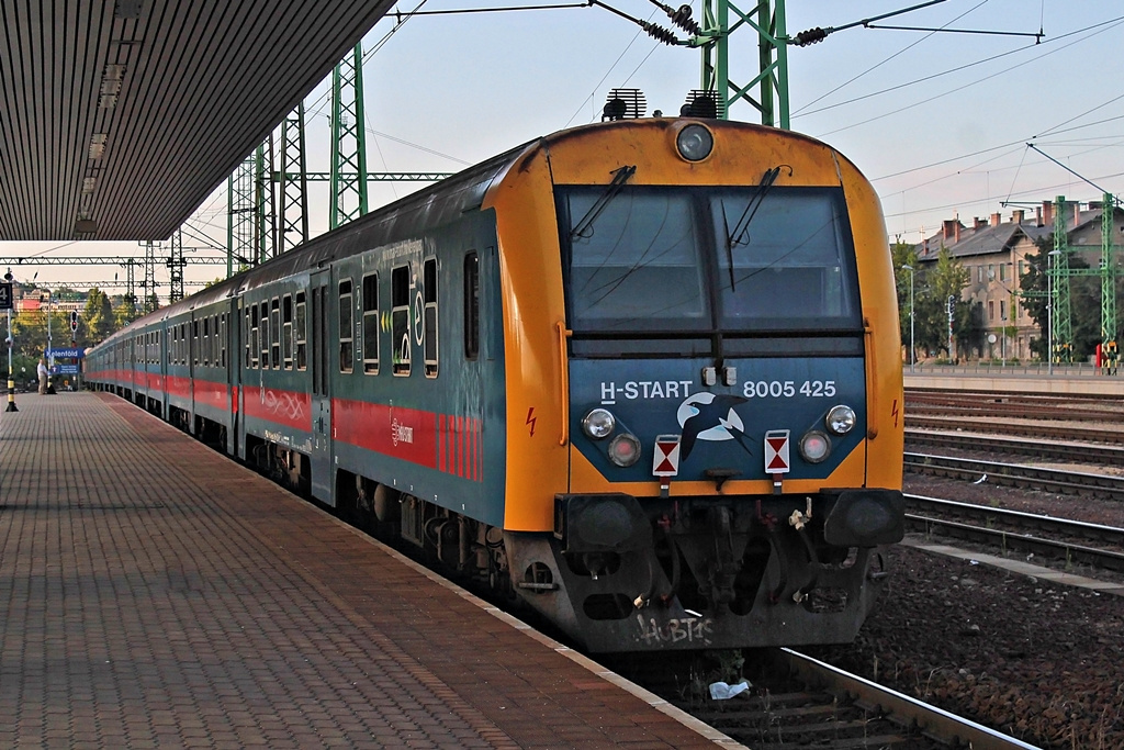 8005 425 Kelenföld (2016.07.18).