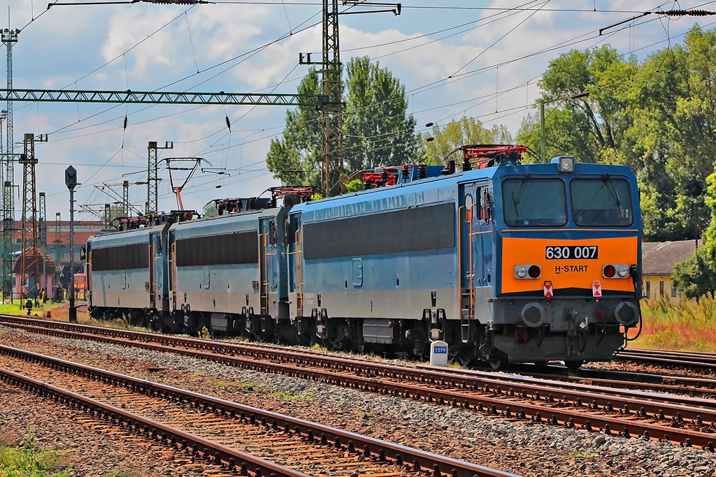 630 016+006+007 Dombóvár (2016.08.24).