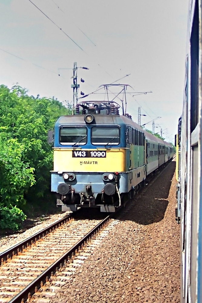 V43-1090 Újfehértó (2009.06.24).