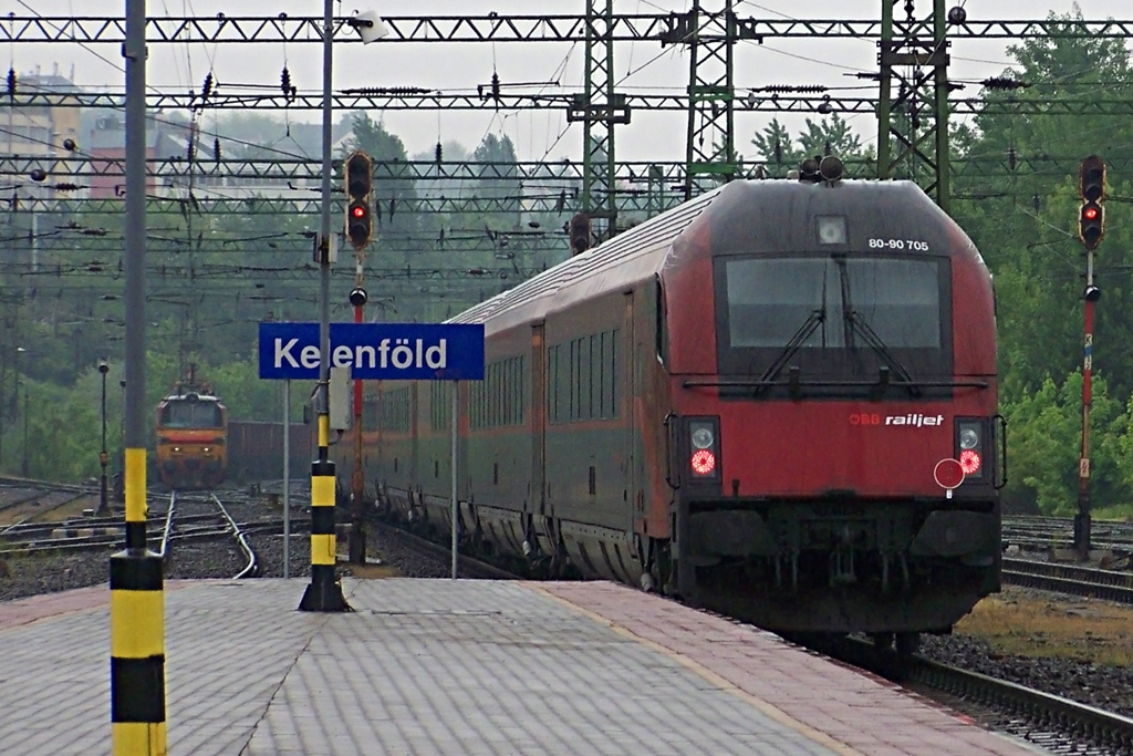 8090 705 Kelenföld (2011.05.01).