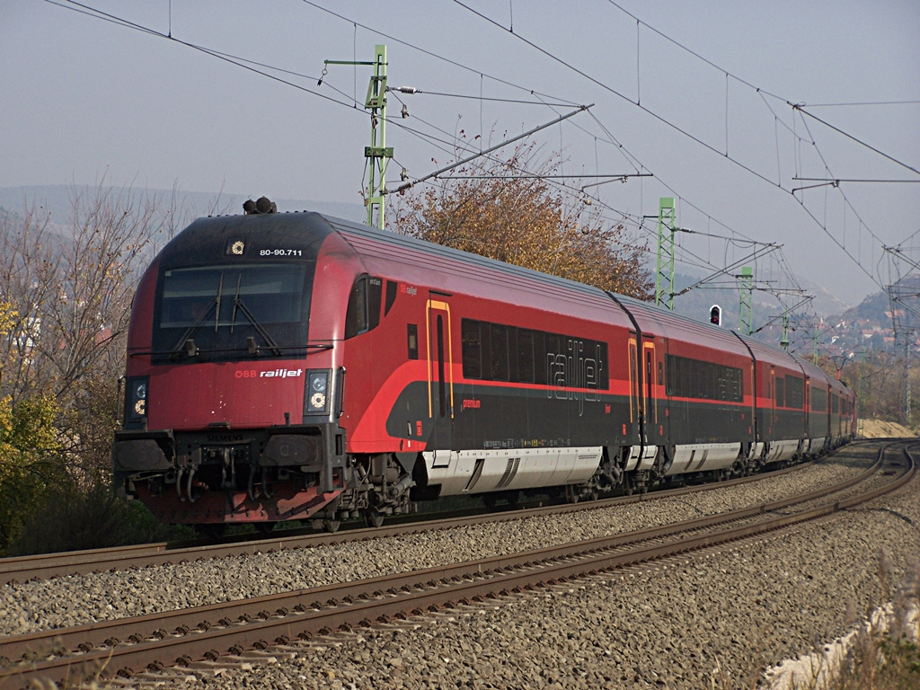 8090 711 Törökbálint (2011.10.31)