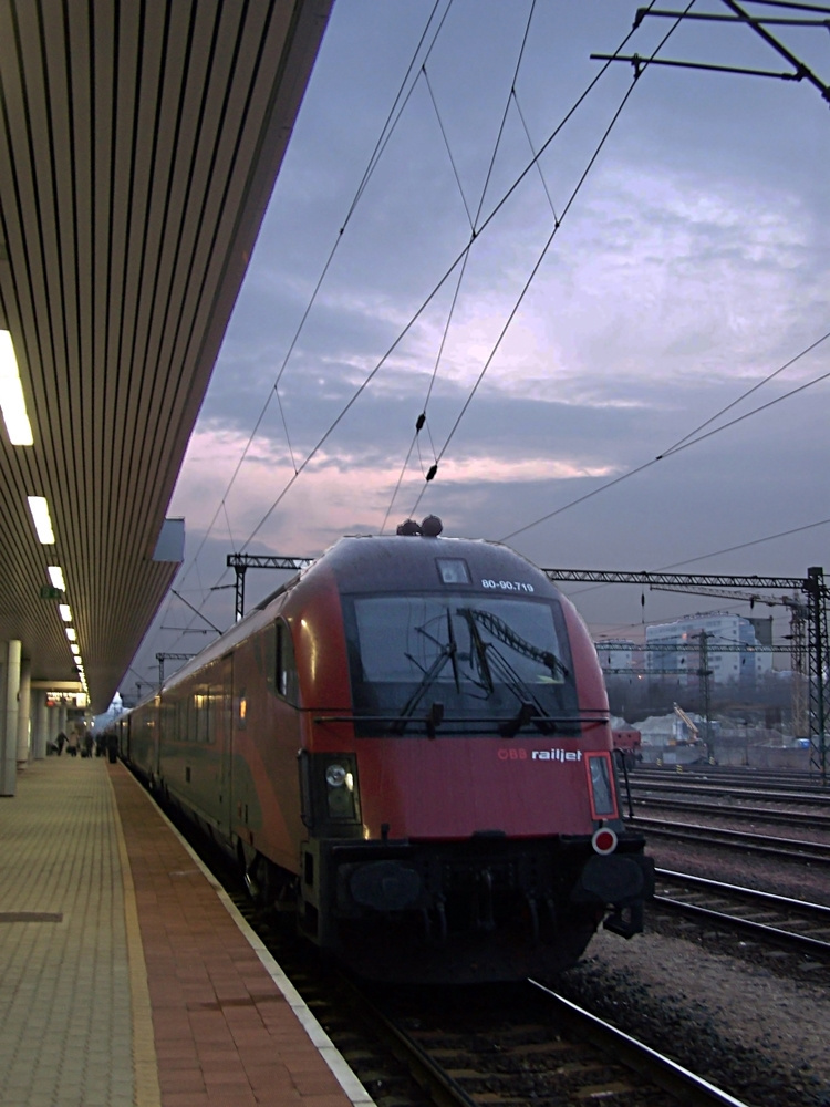 8090 721 Kelenföld (2011.12.12)