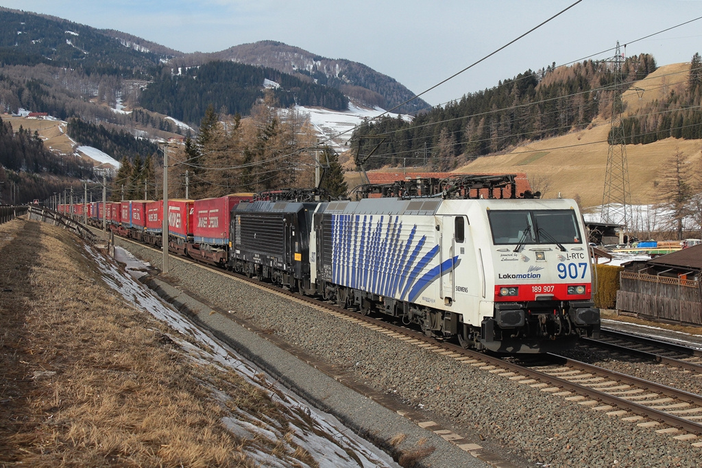 189 907+189 032 Matrei am Brenner (2018.02.17).