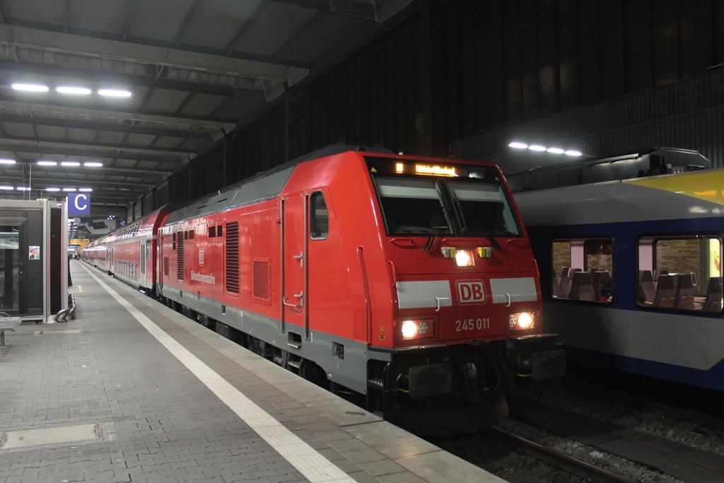 245 011 München Hbf (2018.02.18)