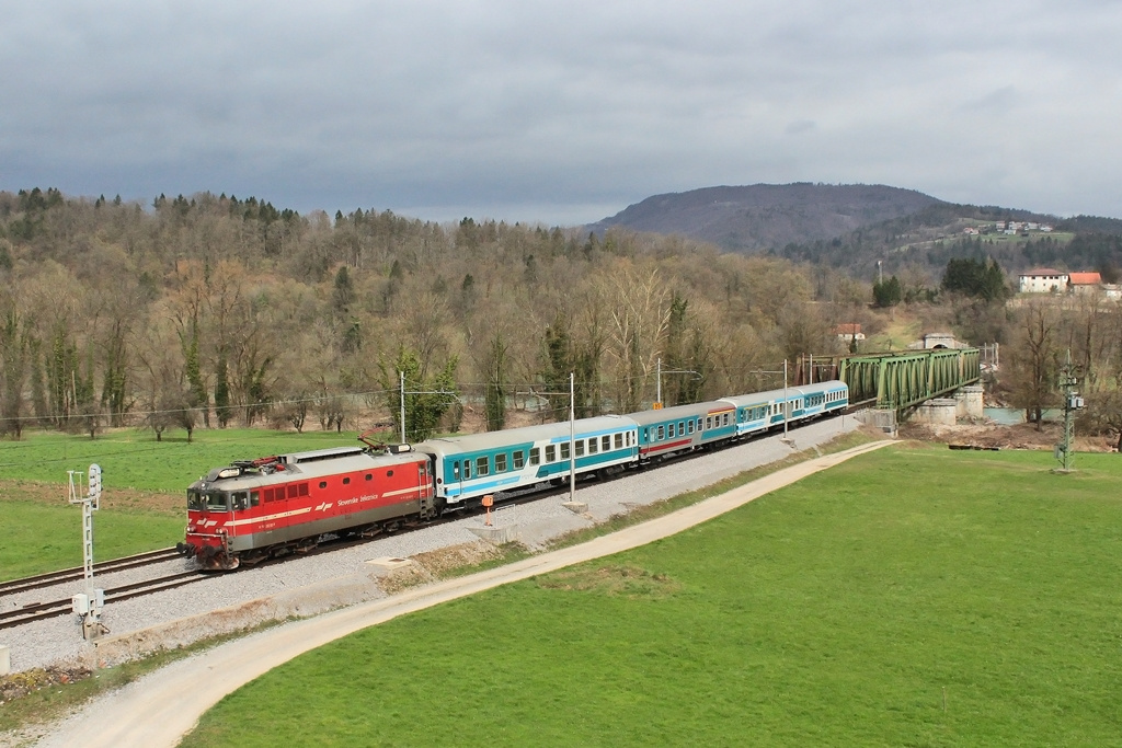 342 001 Zgornji Log (2018.04.04).