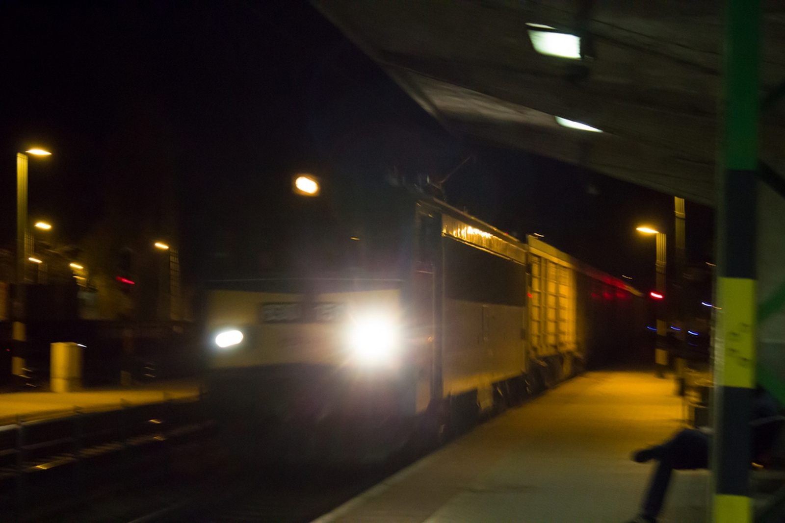 630 151 Győr (2019.11.23).