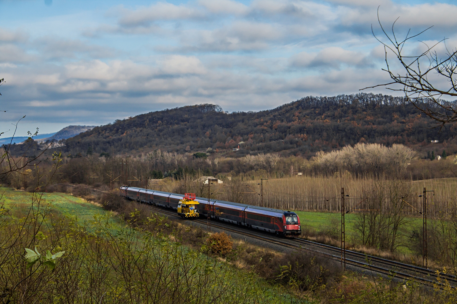 8090 711 Szárliget (2019.11.23).