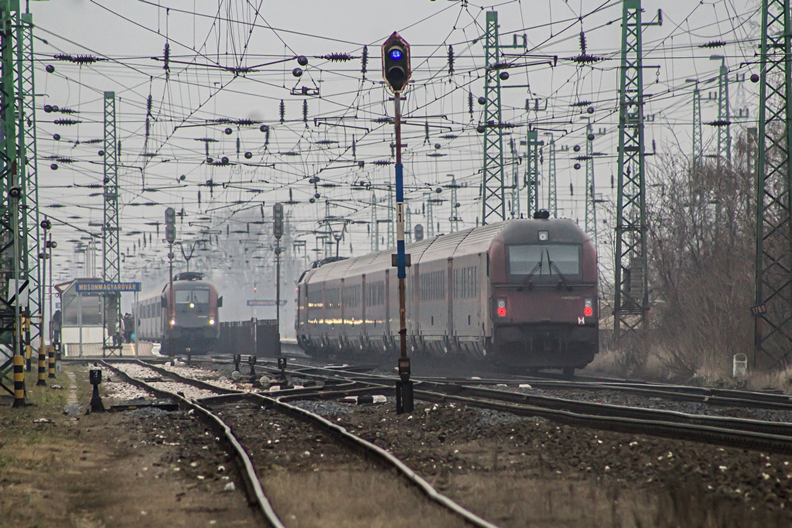 8090 715 Mosonmagyaróvár (2020.01.24).