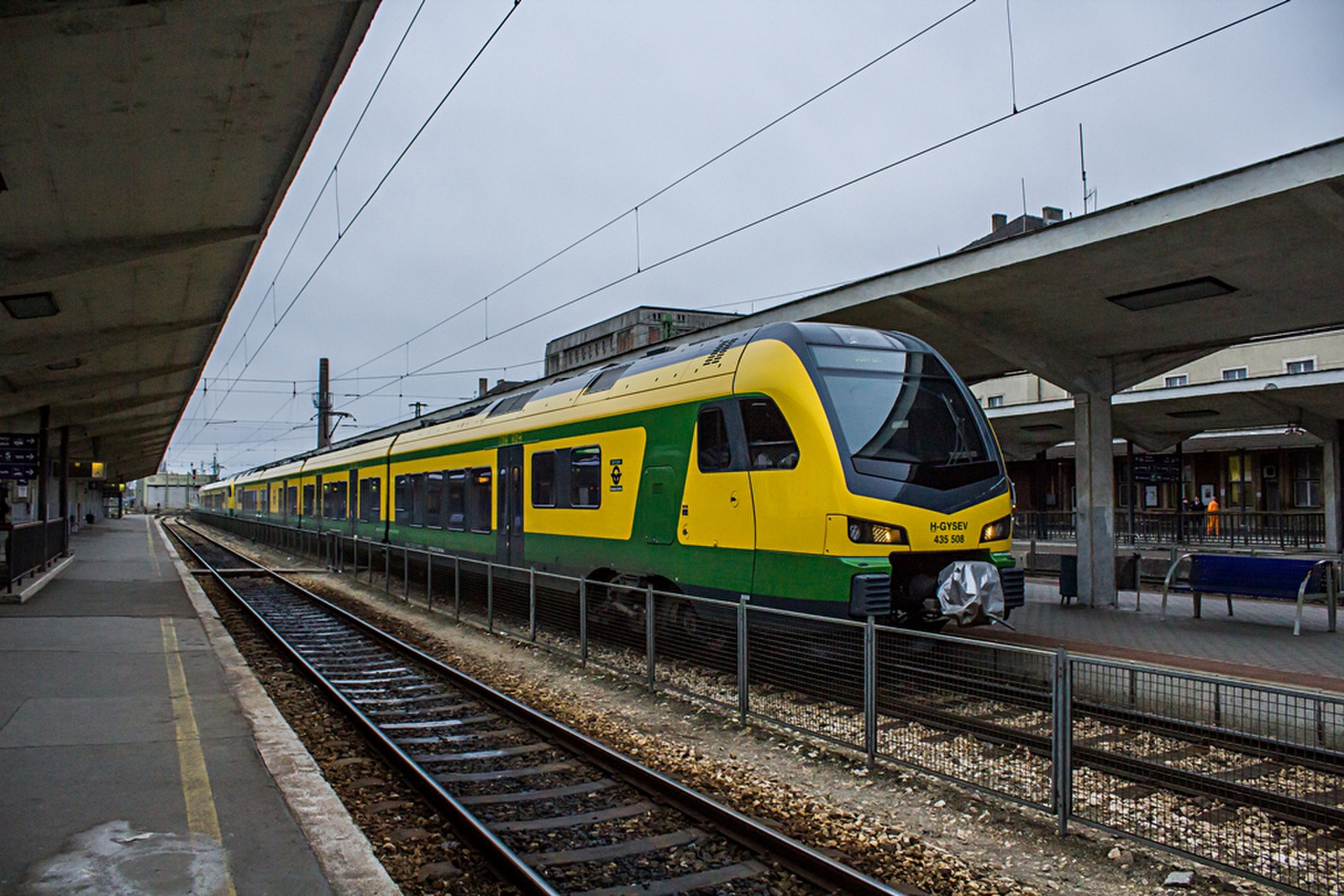 435 508 Győr (2020.02.19).