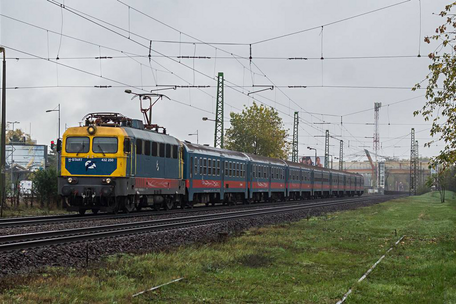 432 250 Ferihegy (2020.11.05)01