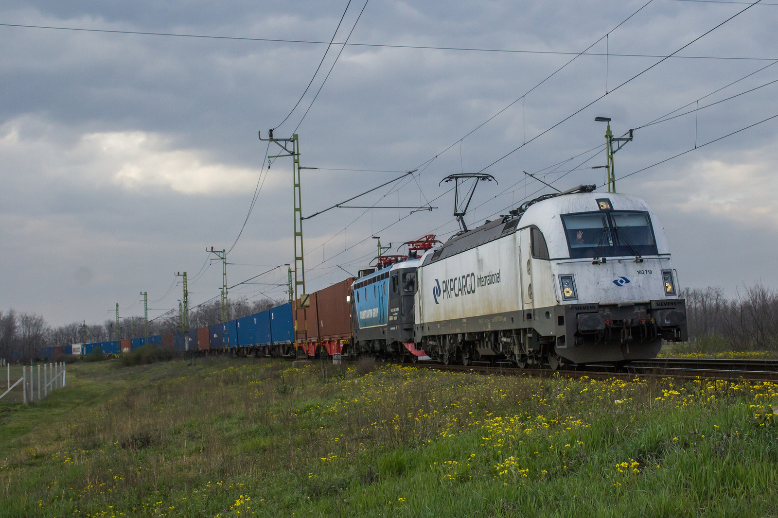 183 718+430 109 Pilis (2023.04.09).