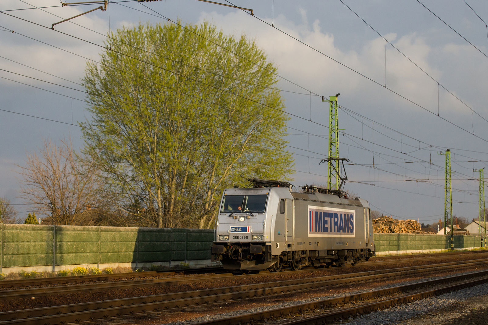 386 021 Pilis (2023.04.09).02