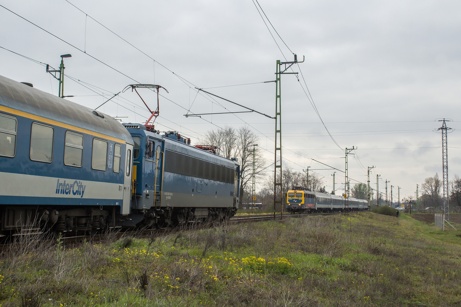 432 299 Pilis (2023.04.09).01