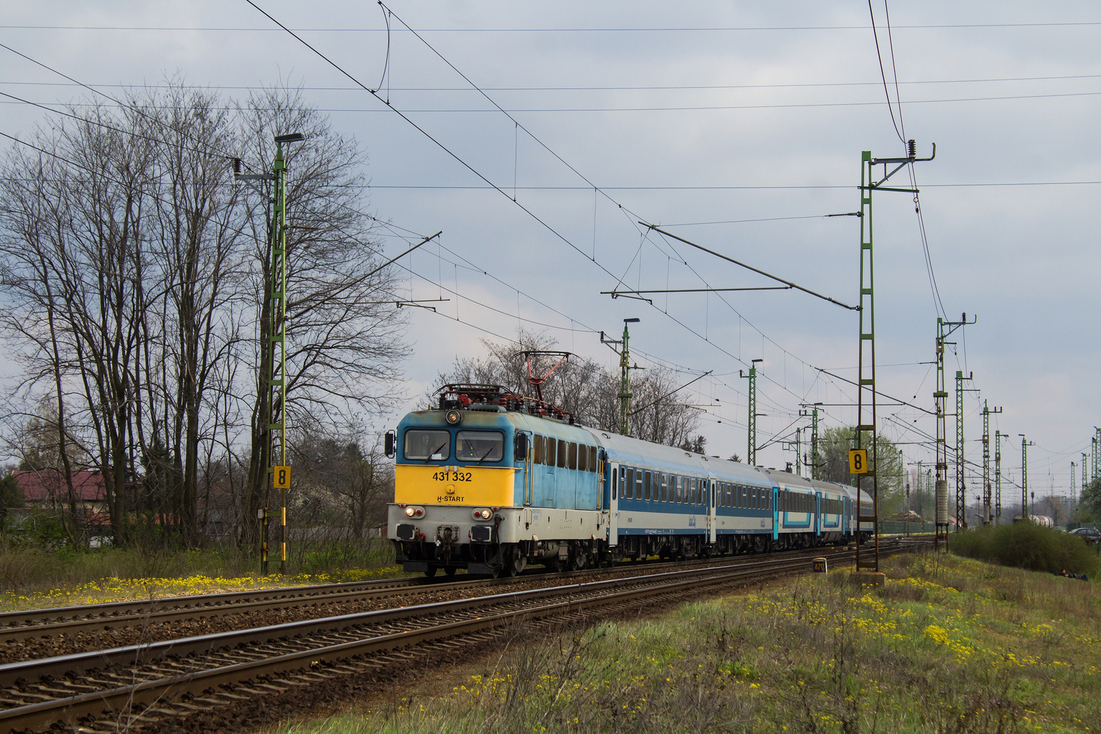 431 332 Pilis (2023.04.09).