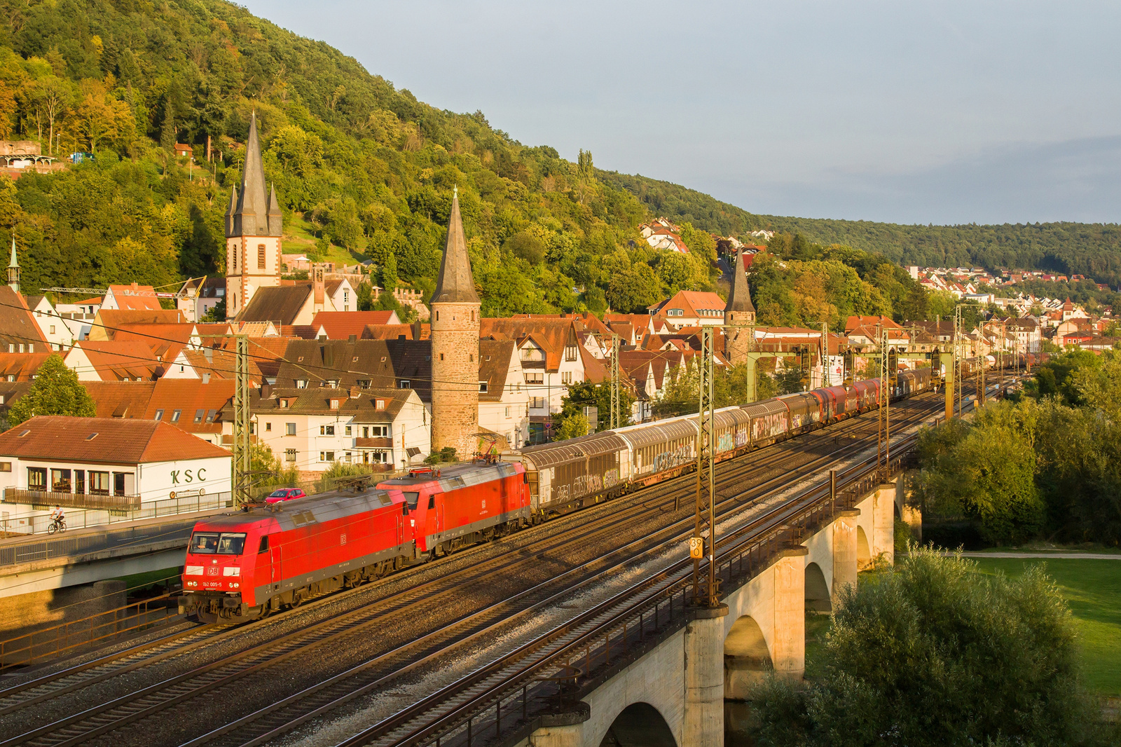 152 005+099 Gemünden am Main (2023.09.13).