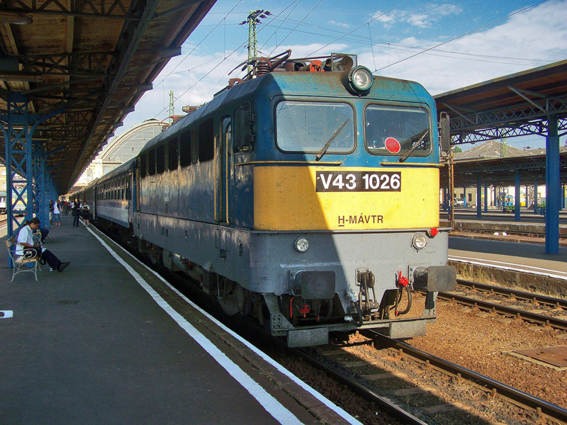 V43 - 1026 BP Keleti (2009.08.18)