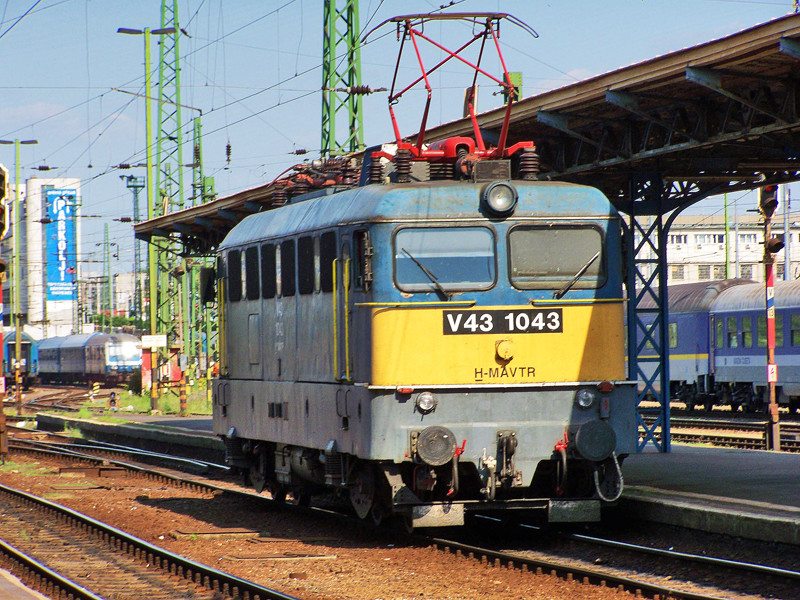 V43 - 1043 BP Keleti (2010.07.09)02.