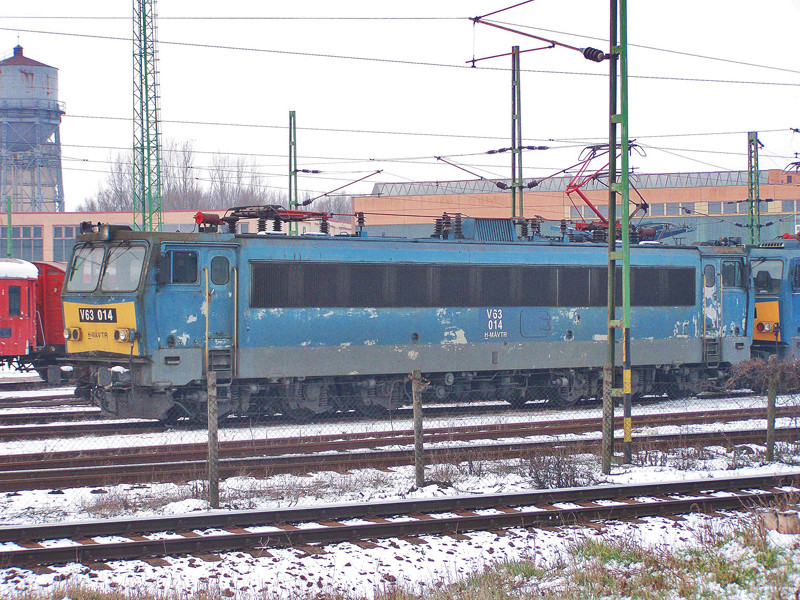 V63 - 014 Dombóvár (2010.03.12).