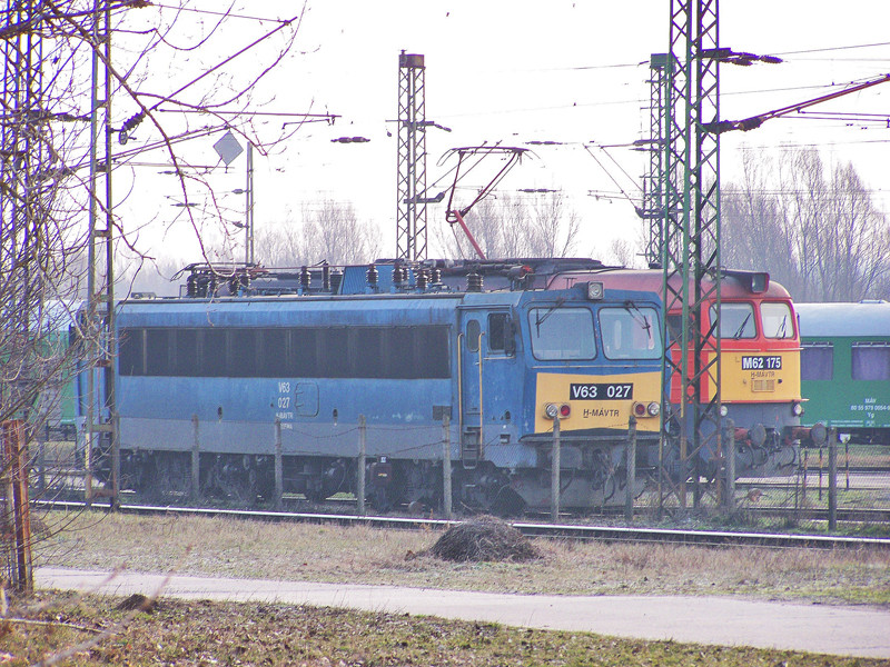 V63 - 027 Dombóvár (2010.03.08)