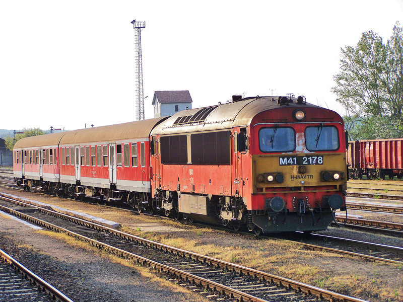 M41 - 2178 Bátaszék (2009.04.15).