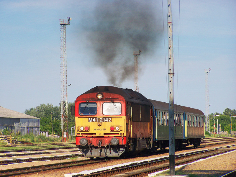 M41 - 2142 Bátaszék (2009.06.18).