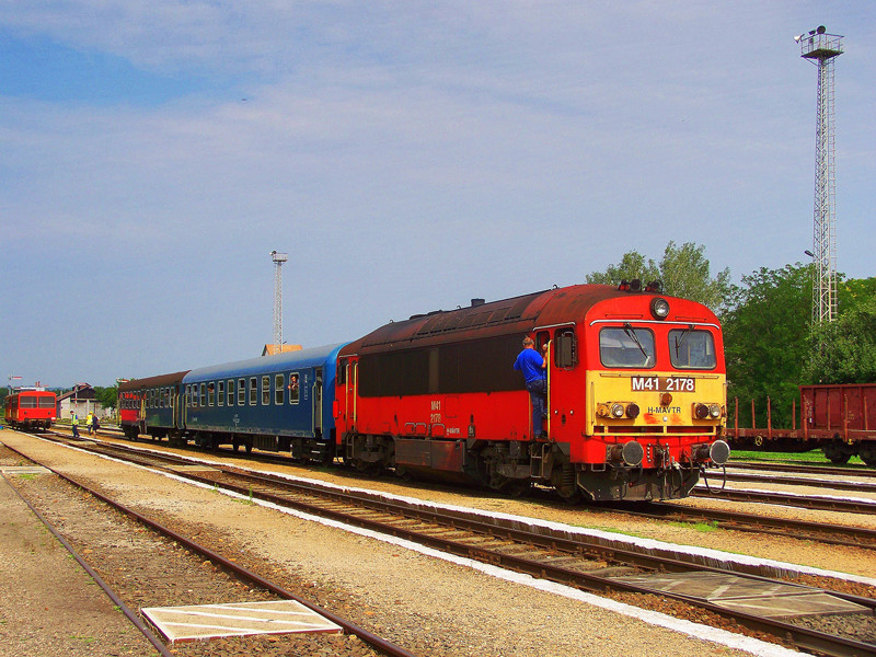 M41 - 2178 Bátaszék (2009.07.03).