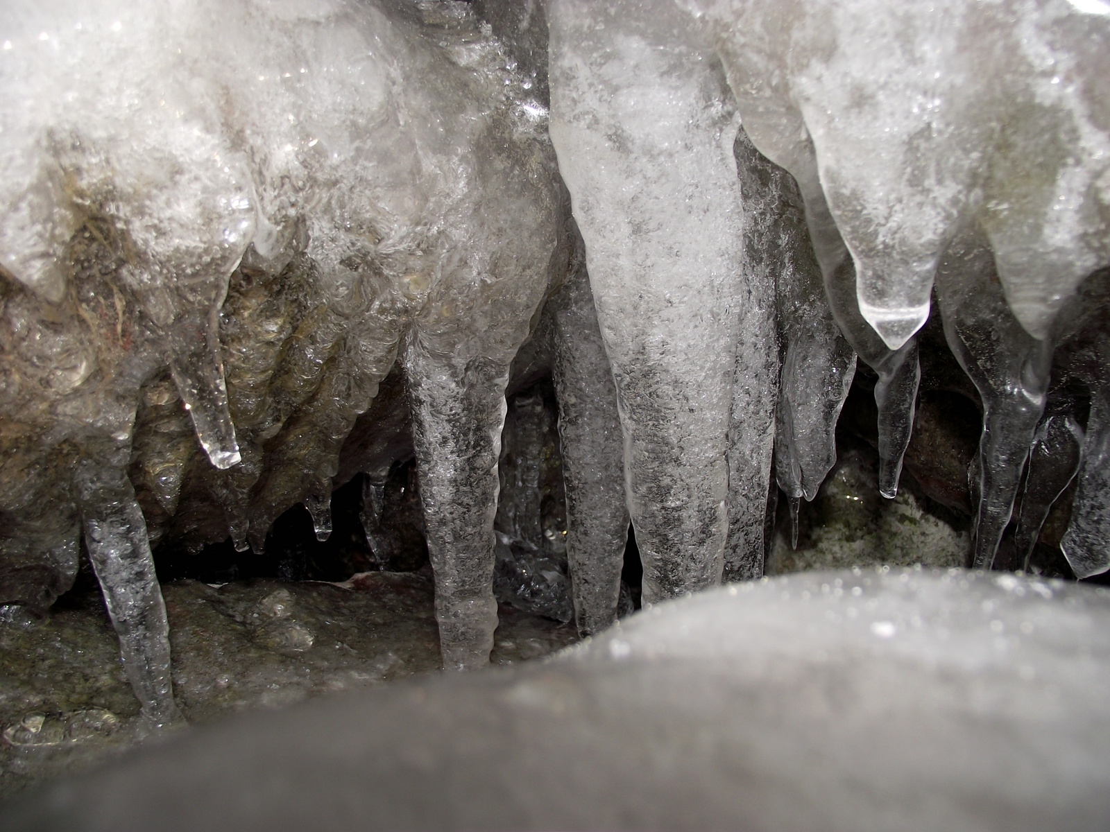 Jégcsap barlang