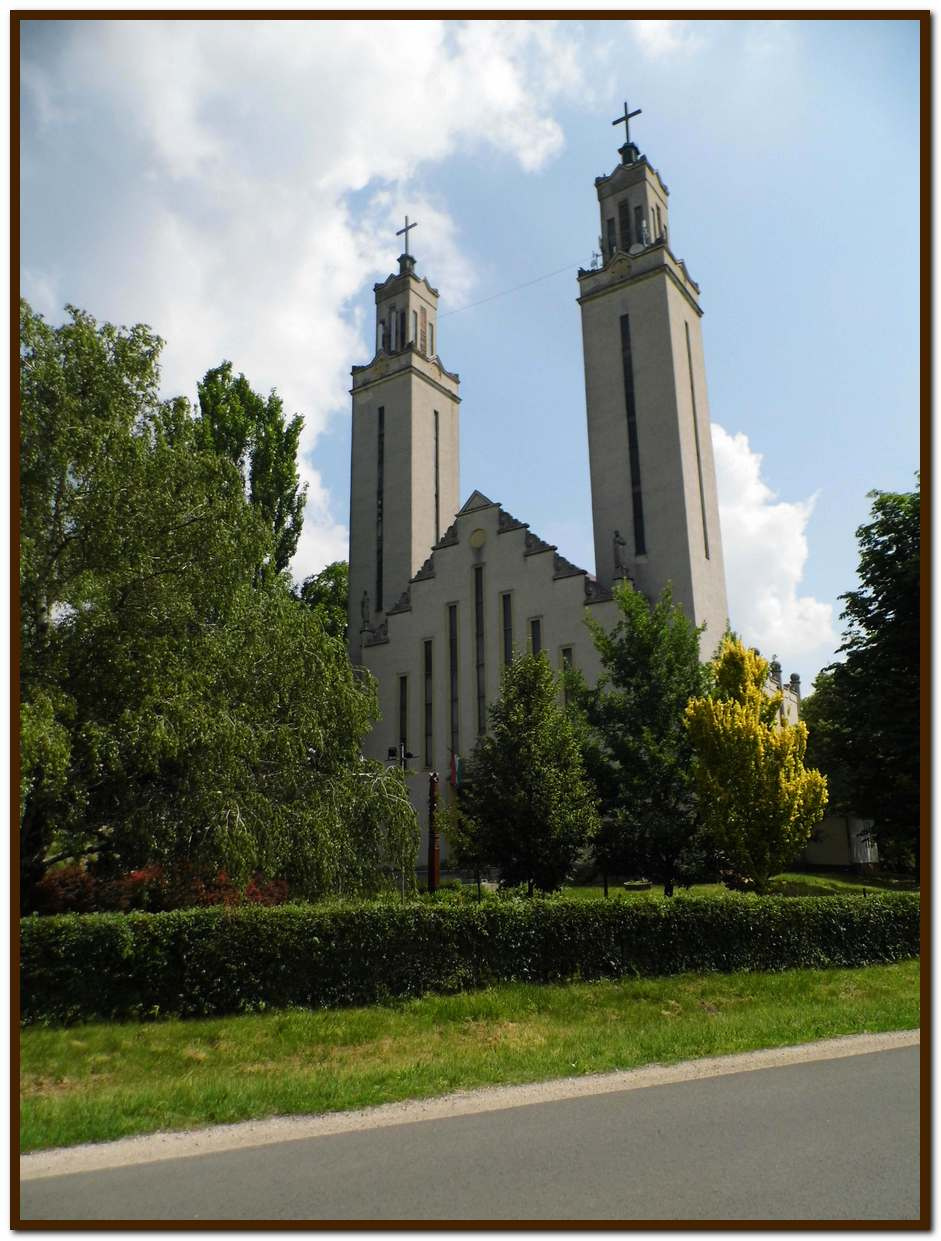 Pusztaszabolcs - katolikus templom