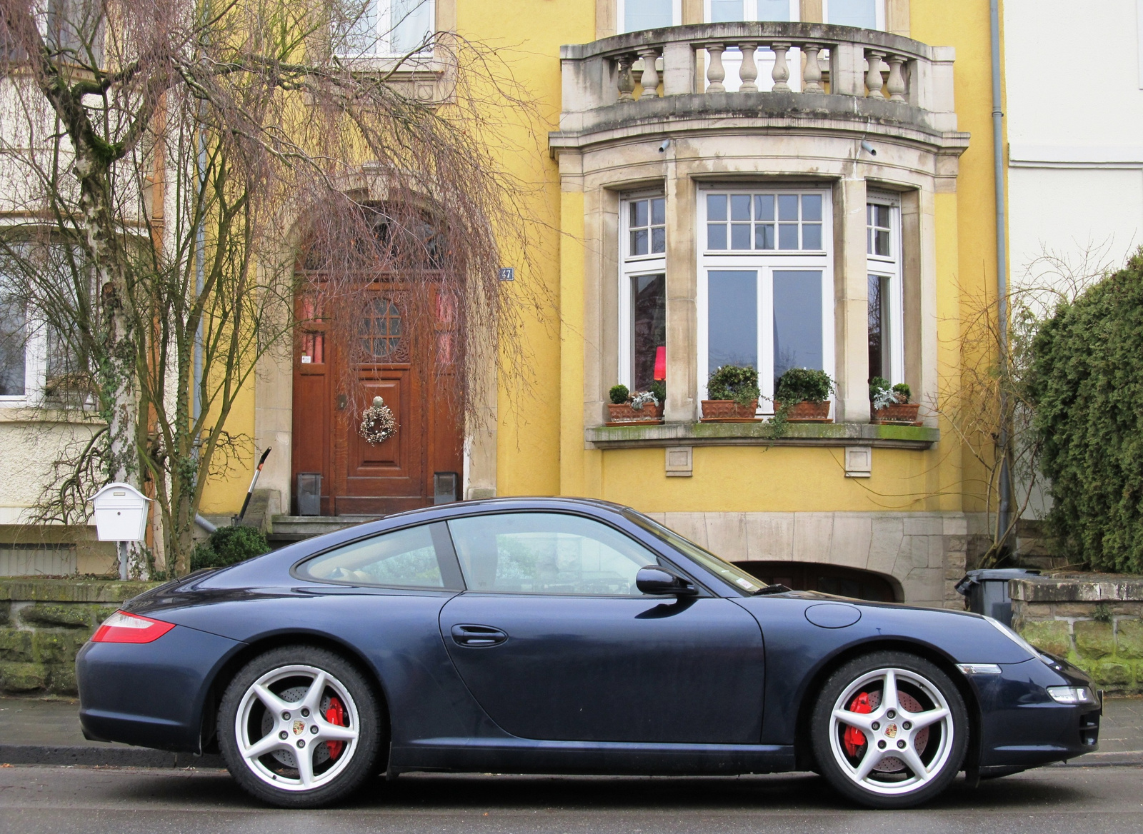 Porsche 911 Carrera