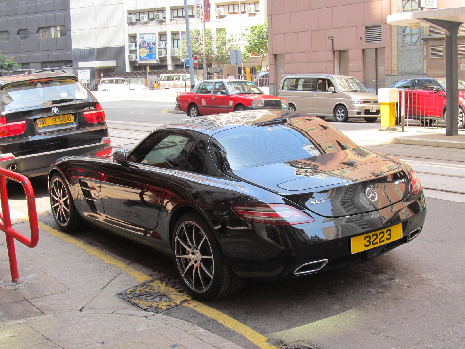 Mercedes SLS AMG