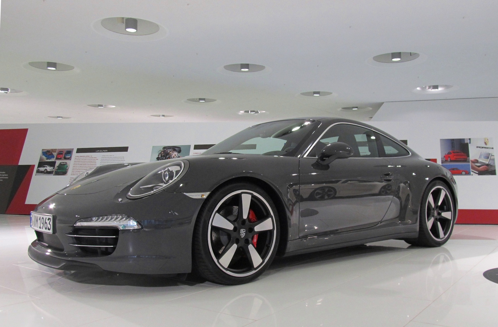 Porsche 911 50th Anniversary Edition