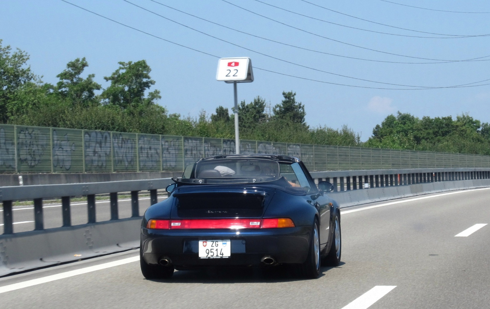 Porsche 911 Carrera Cabriolet (993)