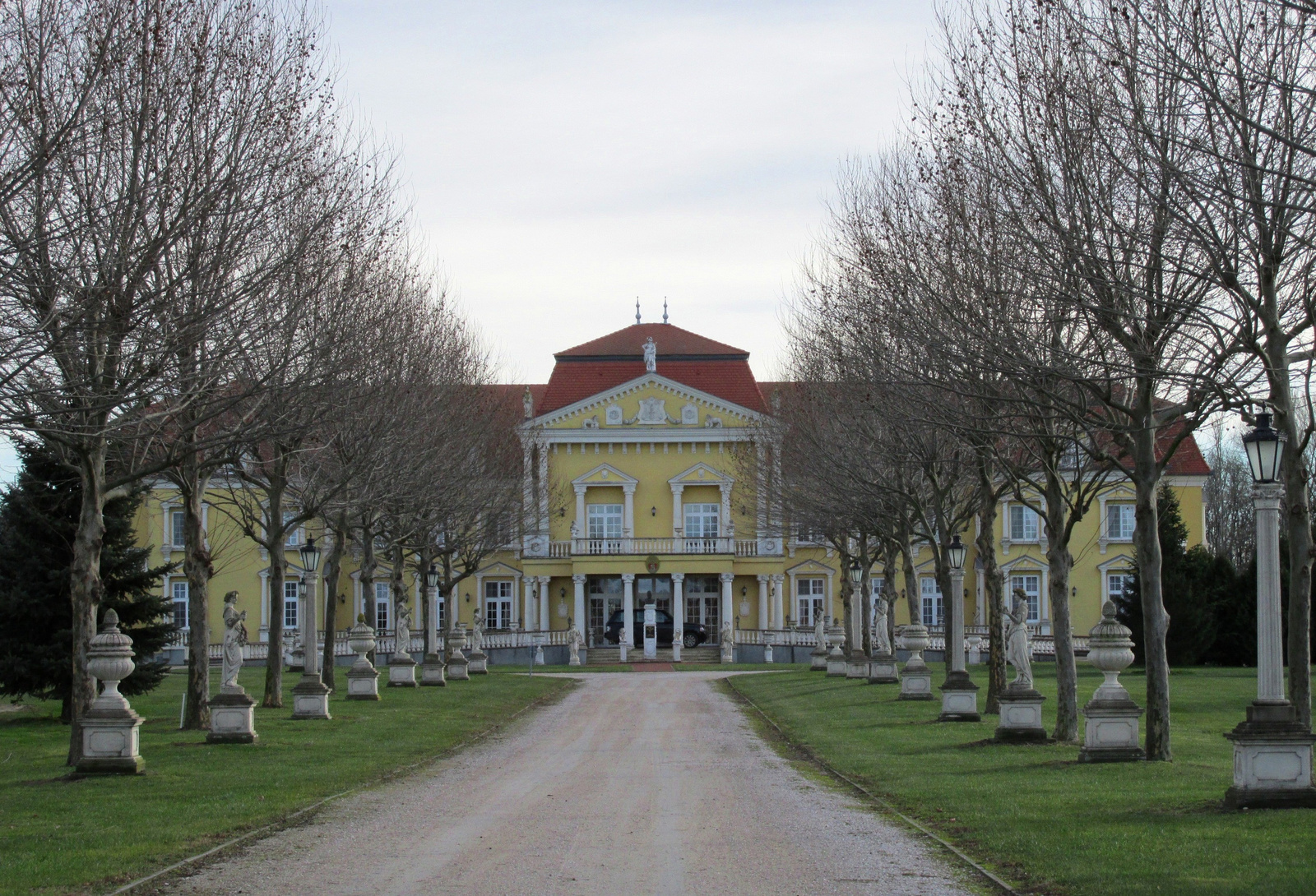 Princess Palace, Dunakiliti