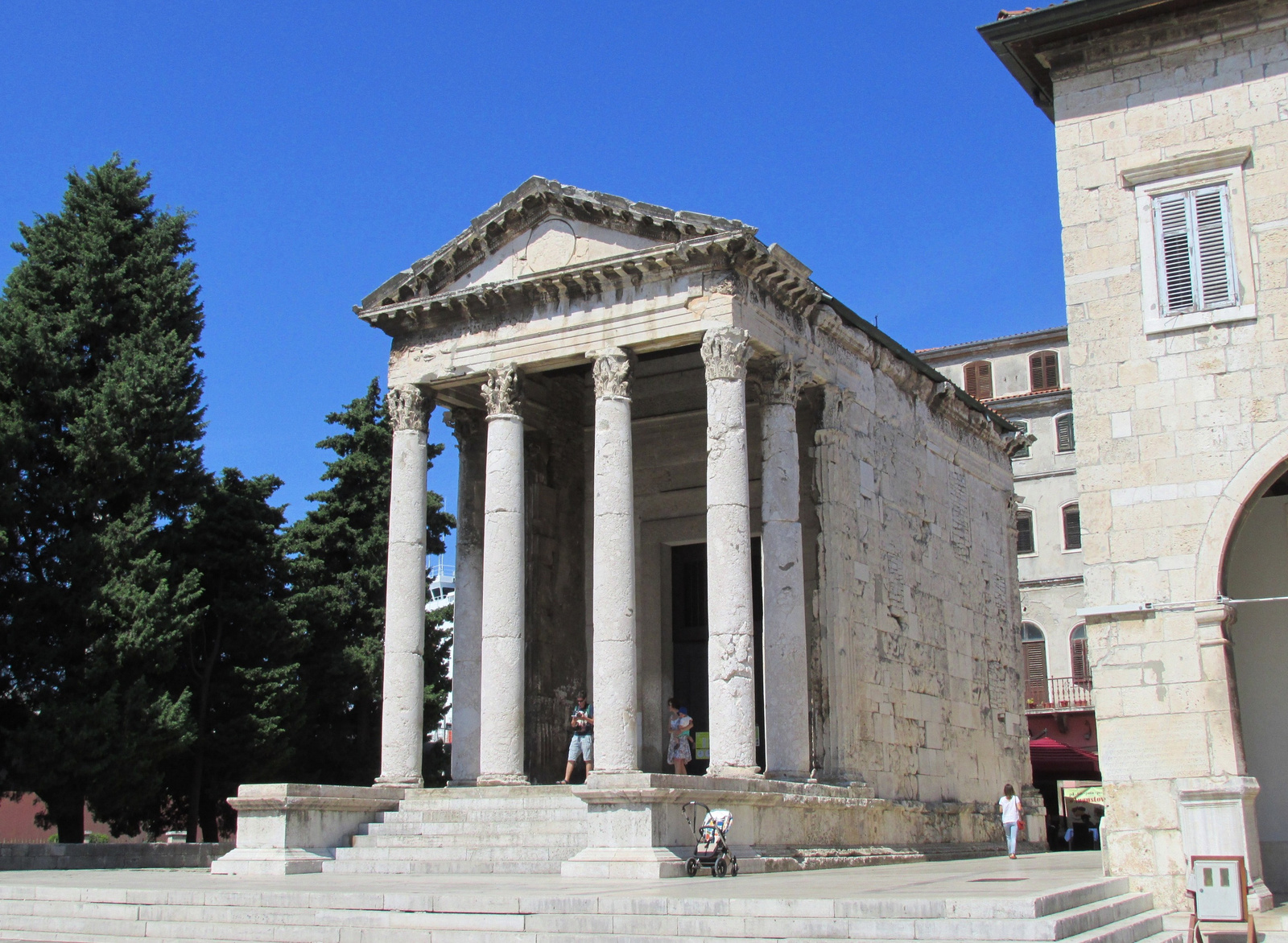 Augustus temploma